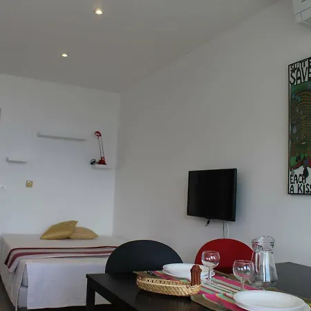 Moderne, 2 Couchages, Climatise Avec Parking A Loubet - Fr-1-252a-19 * Villeneuve-Loubet