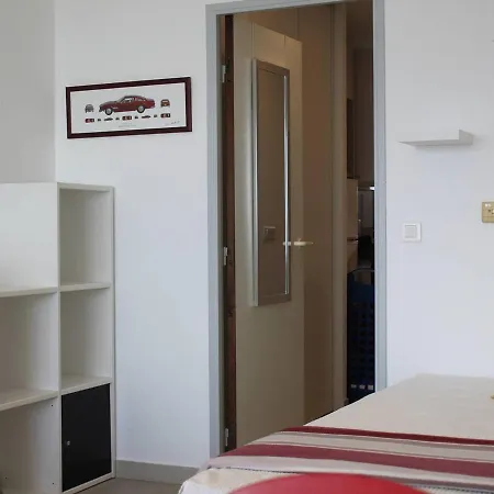 Moderne, 2 Couchages, Climatise Avec Parking A Loubet - Fr-1-252a-19 Apartment Villeneuve-Loubet